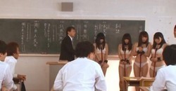 有声故事《4.办公室足调》配音